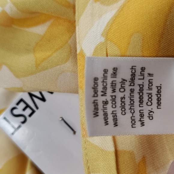 NINE West Mid Rise Shorts Size Medium - Picture 11 of 11